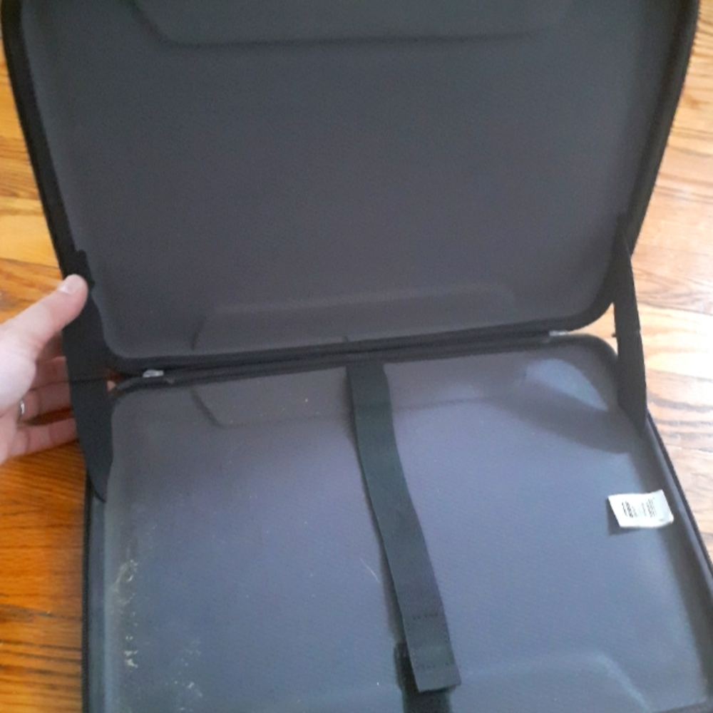 Thule Laptop Protector - image 2